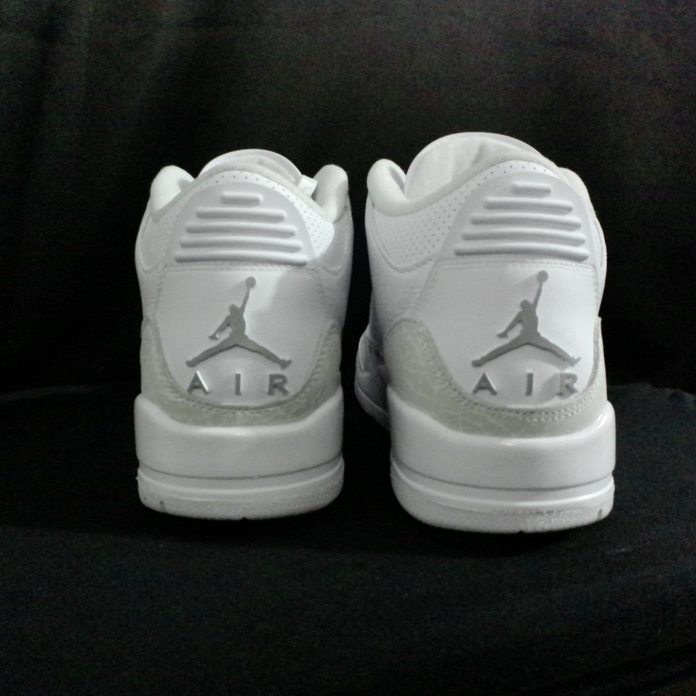 Jordan Athletic Shoes in White and Gray - Picture 4 of 7